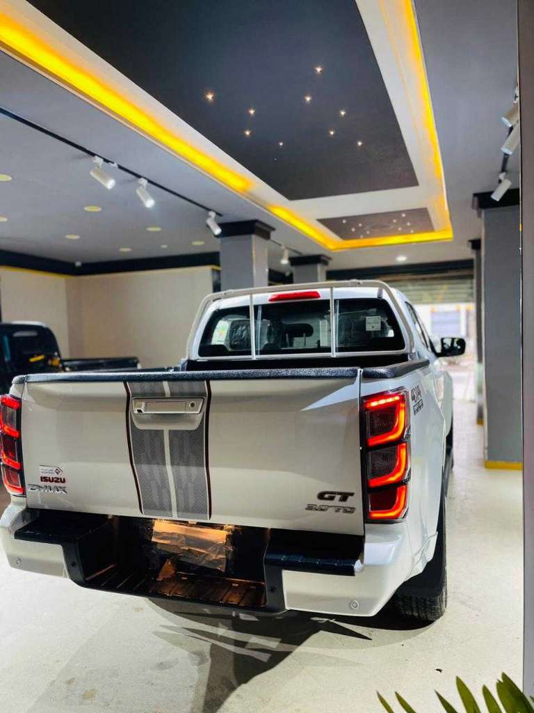 ISUZU D-MAX GT 3L TURBO