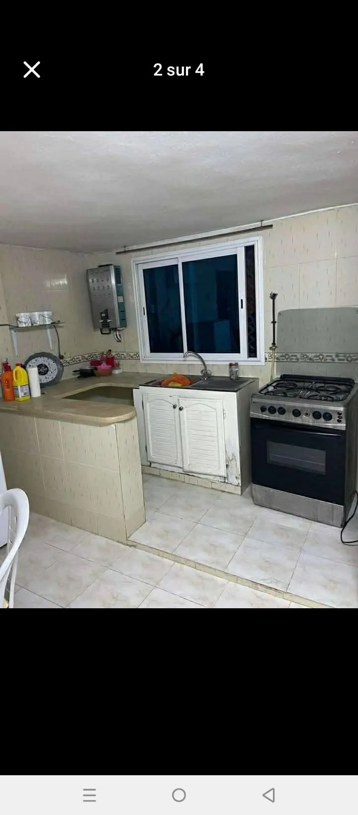 un studio s+1 meublé au 1er étage a louer situé a cité khadhra