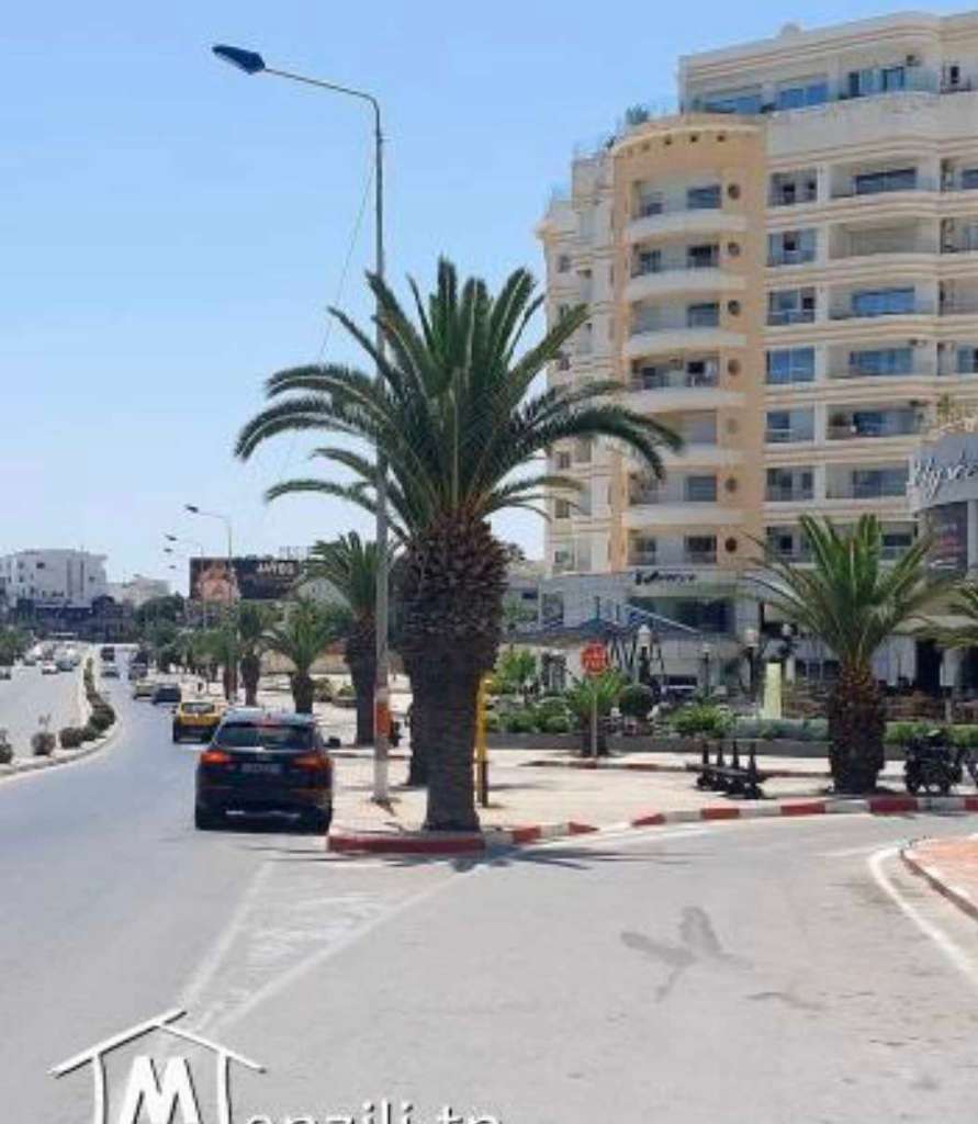 Terrain pour promoteur R+8 à slim center sousse