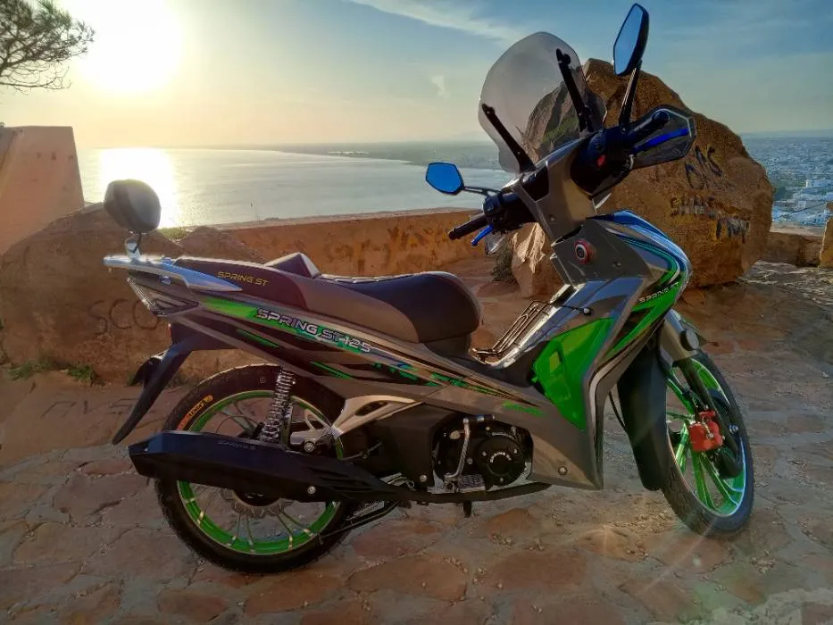 Moto spring st 125 neuf 