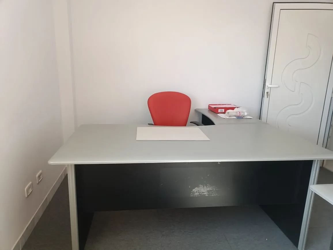 A vendre Meubles à Usage Bureautiques