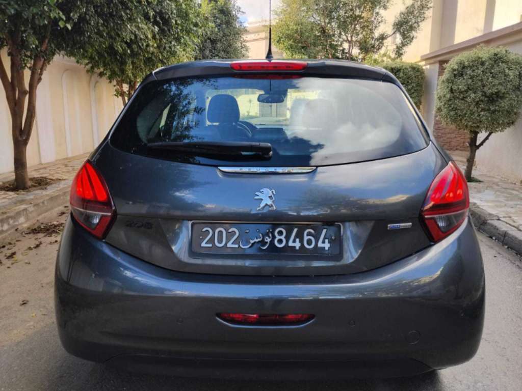 PEUGEOT 208 SÉRIE SPÉCIALE CITY TRÈS PROPRE