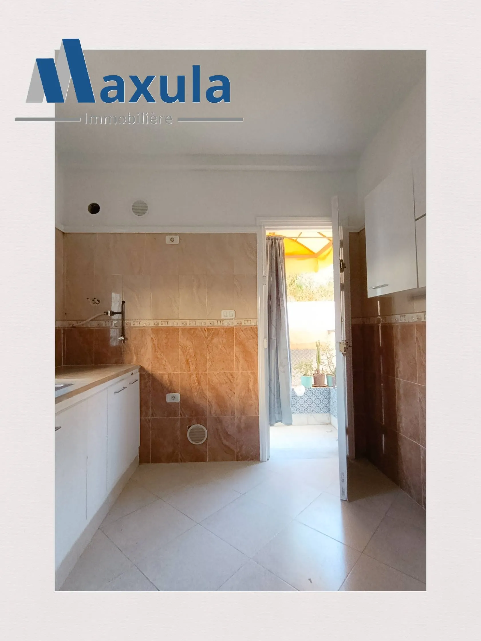 À LOUER APPARTEMENT S+2 AU REZ-DE-CHAUSSÉE À RADES QUARTIER MOHAMED ALI