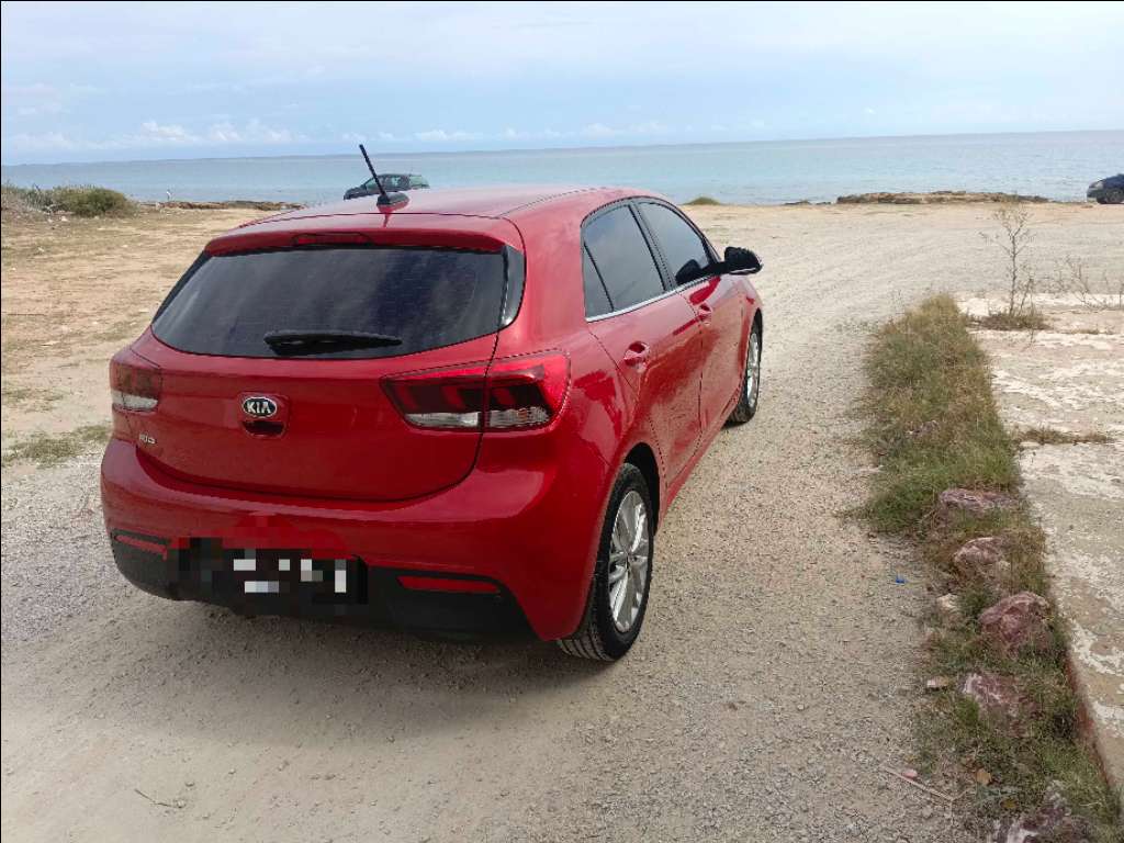 À vendre kia RIO prestige essence 2019