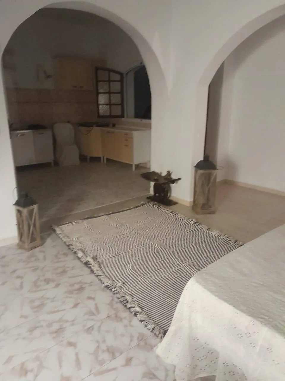 jolie etage de villa s+4 a louer 