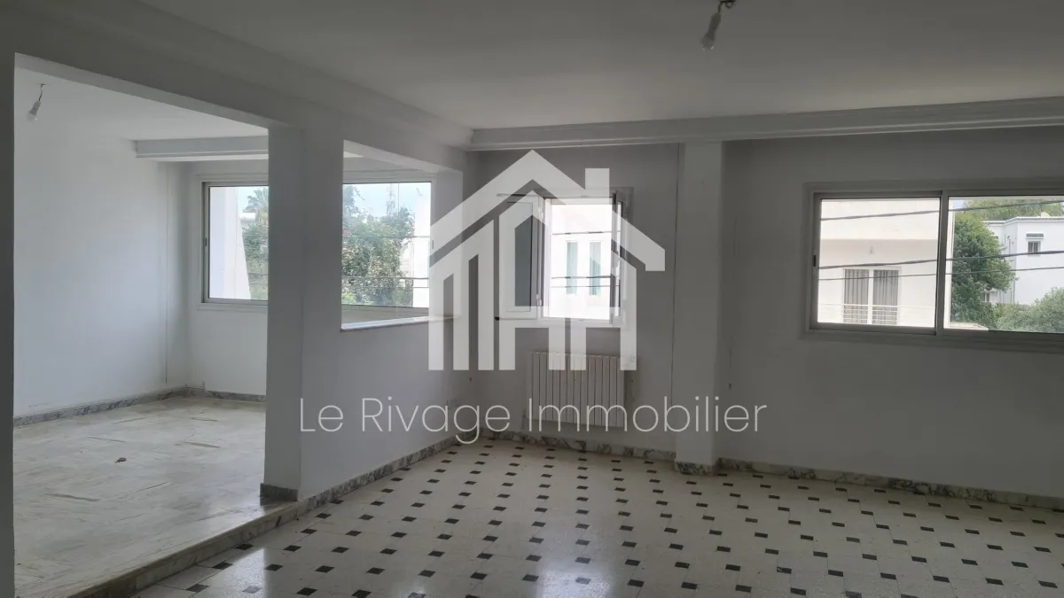 un étage de villa