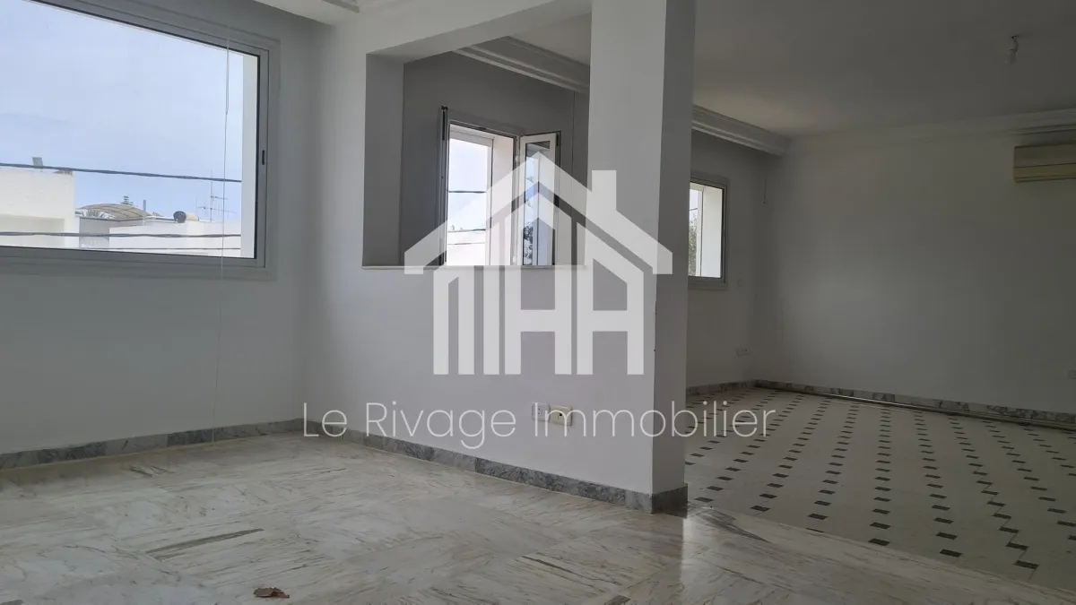 un étage de villa