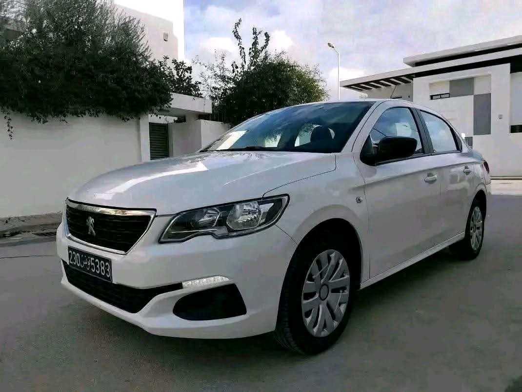 PEUGEOT 301 PREMIÈRE MAIN EN TRÈS BON ÉTAT