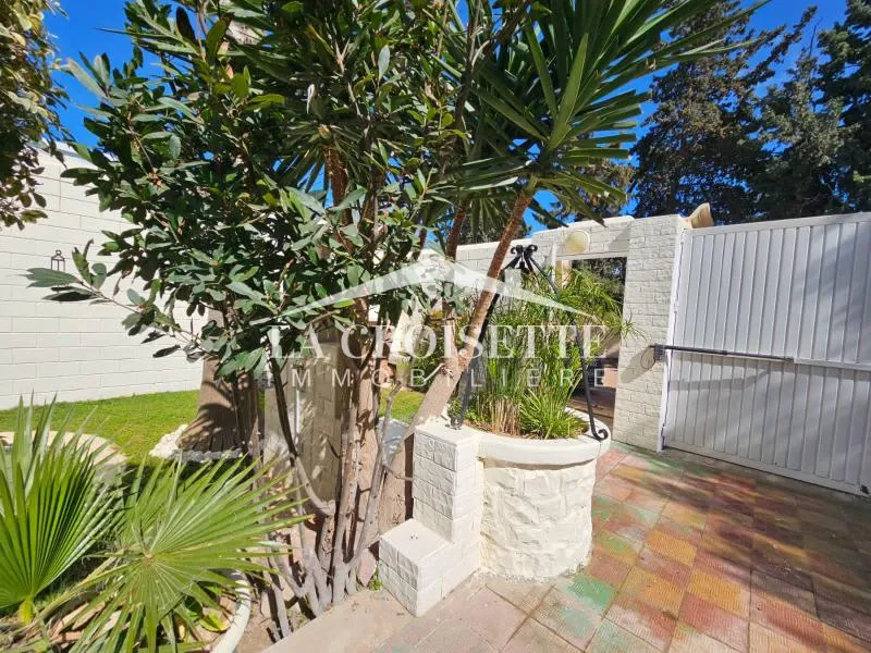 Villa s4 avec piscine à La Soukra MVV0426