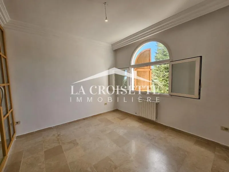 Villa s4 avec piscine à La Soukra MVV0426