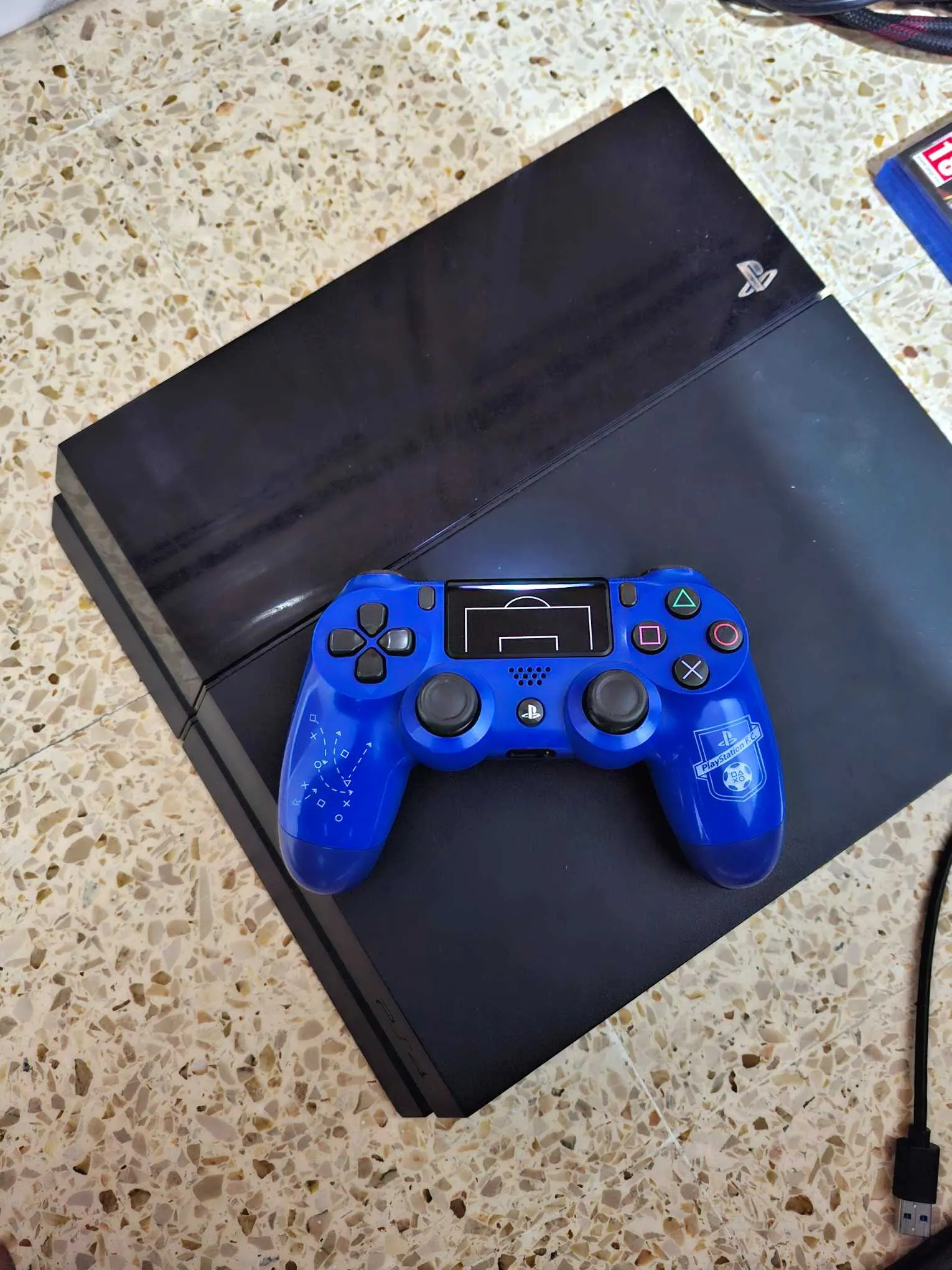 PlayStation 4 fat 2 manette 