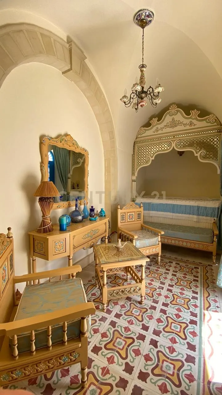 À vendre une maison de style arabesque au centre ville de Nabeul