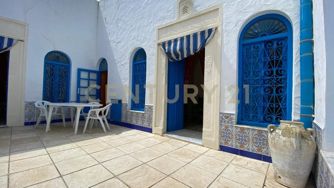 À vendre une maison de style arabesque au centre ville de Nabeul