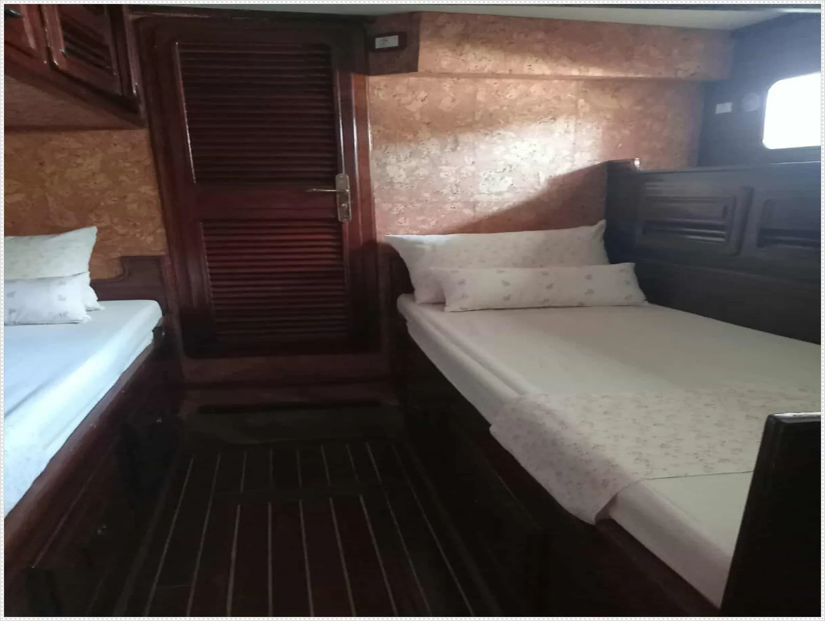 Bateau du plaisance à vendre