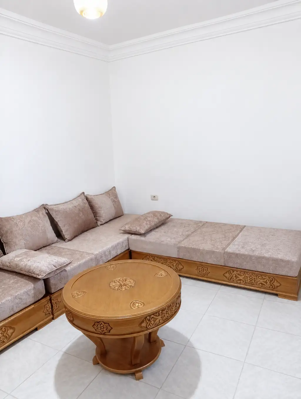 صالون عربي زاوية + طاولة