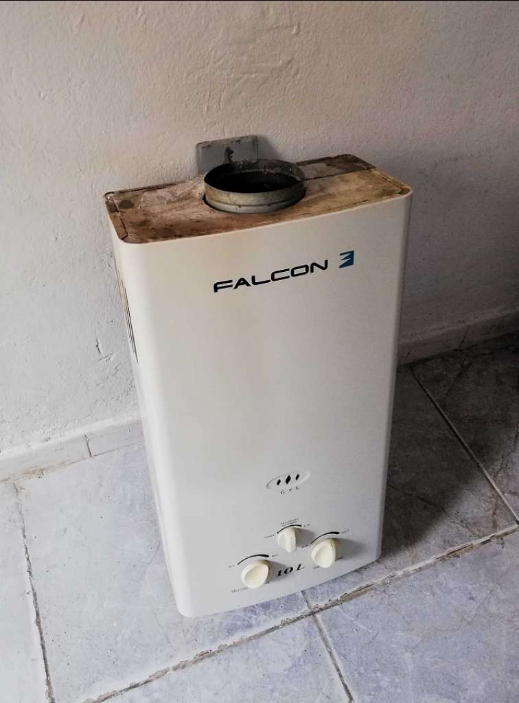 Chauffeau 10 litres ممكن التوصيل 