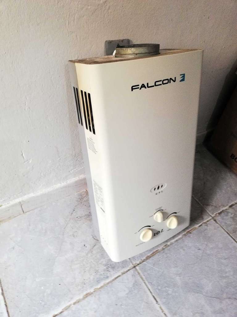 Chauffeau 10 litres ممكن التوصيل 