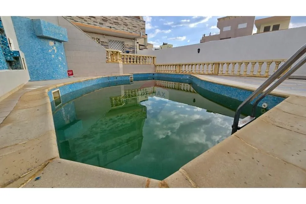 Une résidence pied dans l'eau avec piscine à plage Kelibia