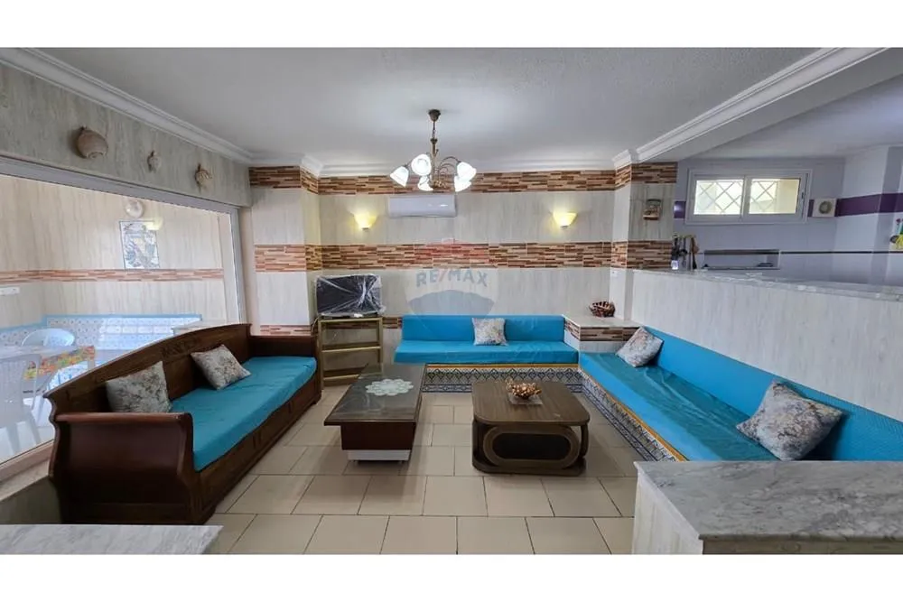 Une résidence pied dans l'eau avec piscine à plage Kelibia