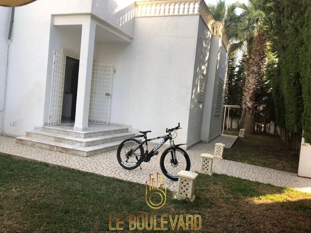 A Louer Villa Duplex S+5 Avec Jardin Située dans la résidence ‘jinene al andalous ‘, Yasmine Hammamet