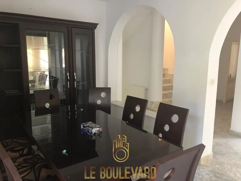 A Louer Villa Duplex S+5 Avec Jardin Située dans la résidence ‘jinene al andalous ‘, Yasmine Hammamet