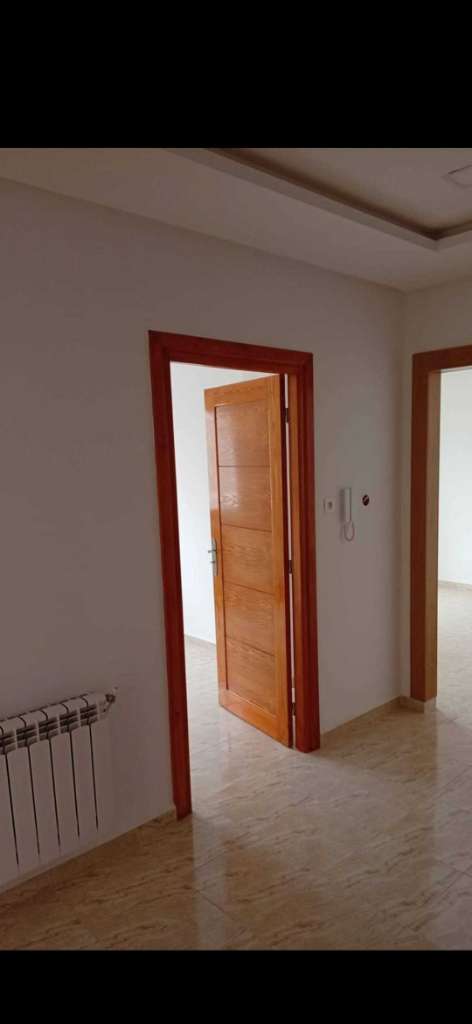 A louer appartement au deuxième étage situé à hamam sousse  BHAIR 