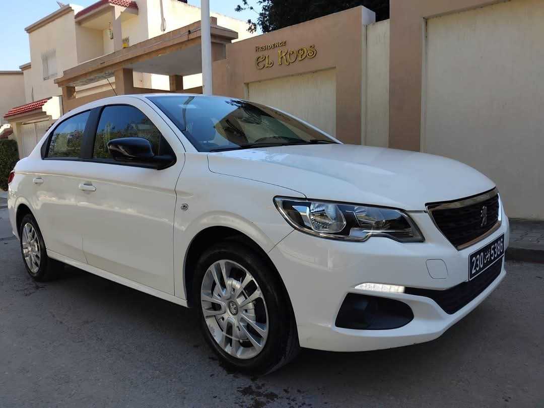 PEUGEOT 301 PREMIÈRE MAIN TRÈS PROPRE 