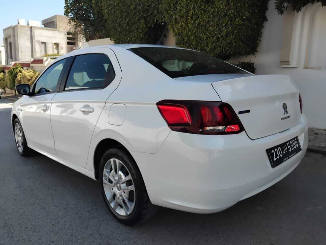 PEUGEOT 301 PREMIÈRE MAIN TRÈS PROPRE 