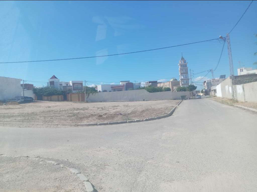 Terrain de 220m2