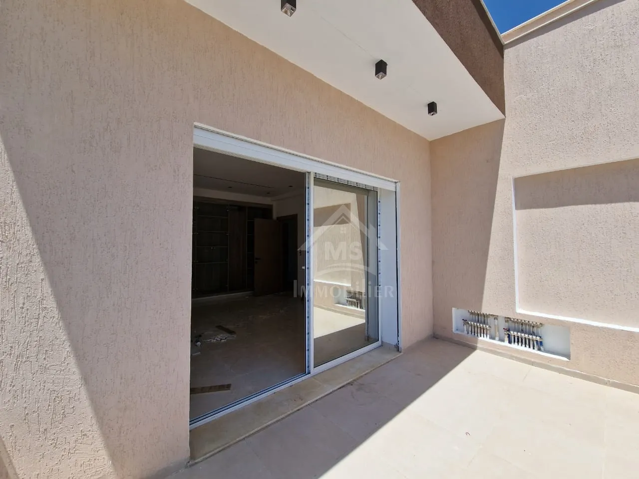 Un duplex S+5 avec piscine à Hammamet Sud à vendre 51355351