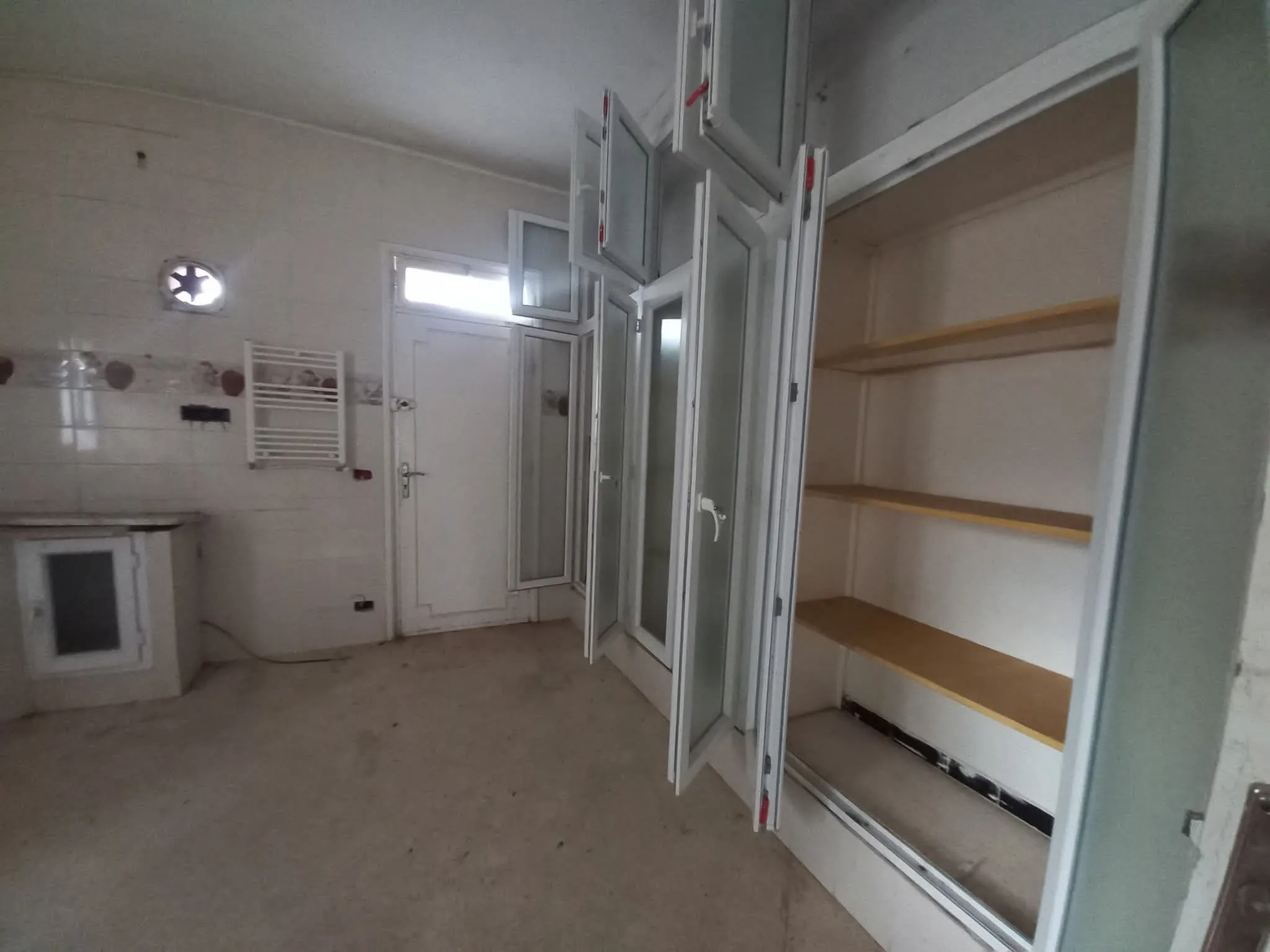 🏡Villa Avec Piscine Pieds Dans L'eau En Vente | Chott Mariem