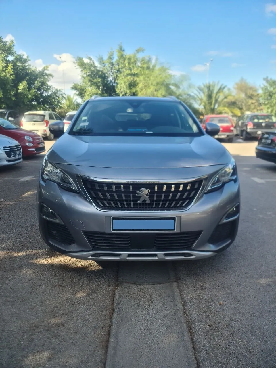 SUV Peugeot 3008 ALLURE Essence 7 CV - Toit Panoramique - Gris Anthracite