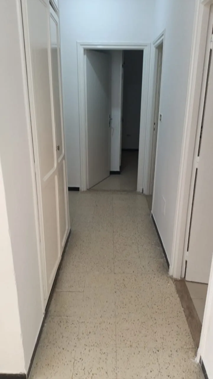 un spacieux appartement s+3 au rdc a vendre entre Omrane Supérieur Et Manar 1