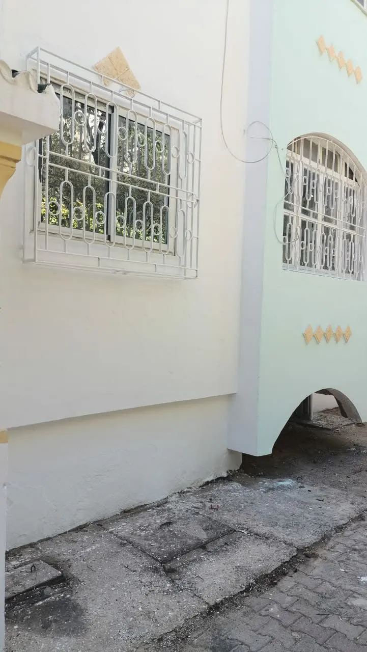 un spacieux appartement s+3 au rdc a vendre entre Omrane Supérieur Et Manar 1