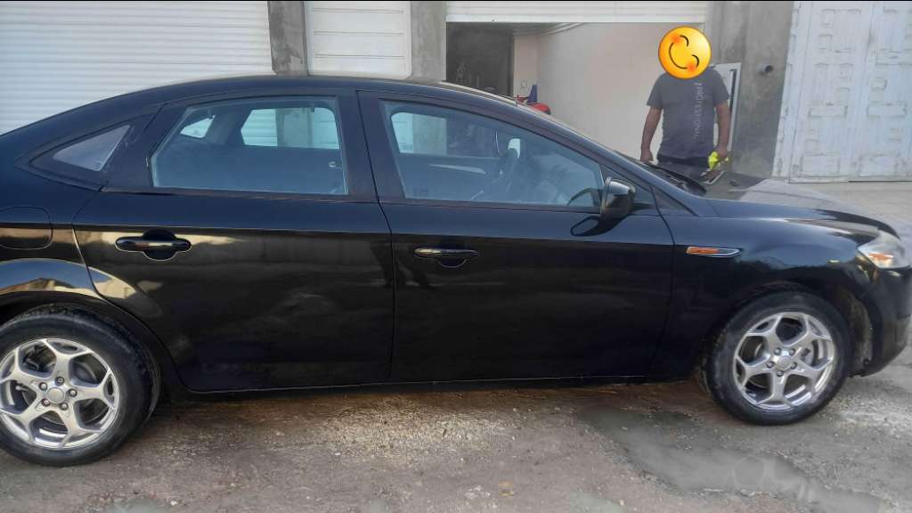 Voiture ford mondeo