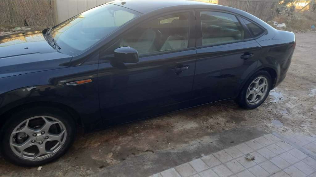 Voiture ford mondeo