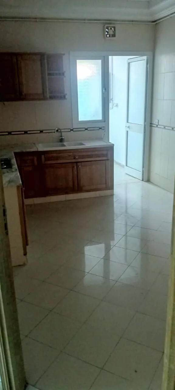 S+2 cité Ennasr 1200 dt / mois