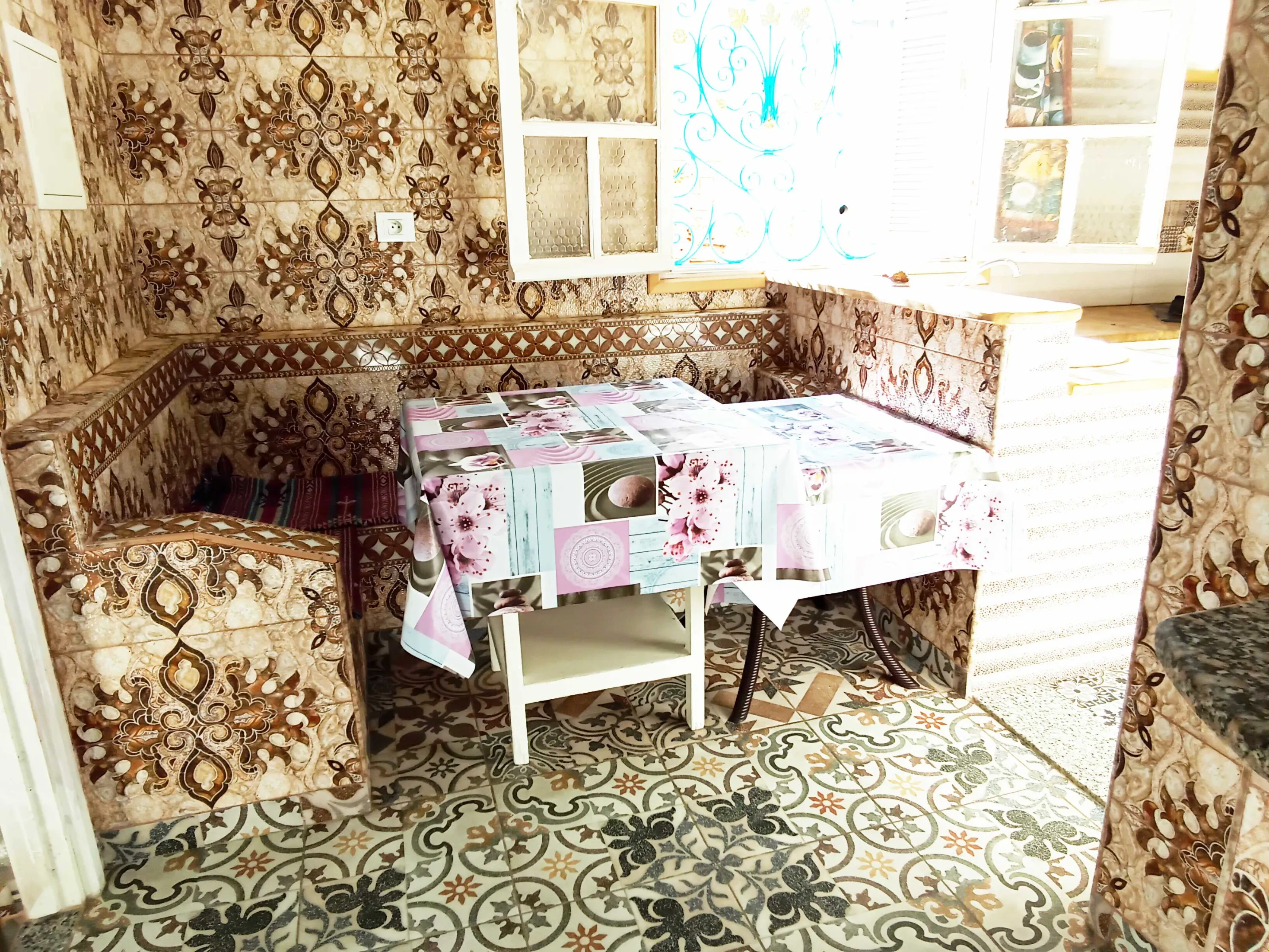 منزل مؤثث ، في قصور الساف في ولاية المهدية ، للكراء باليوم