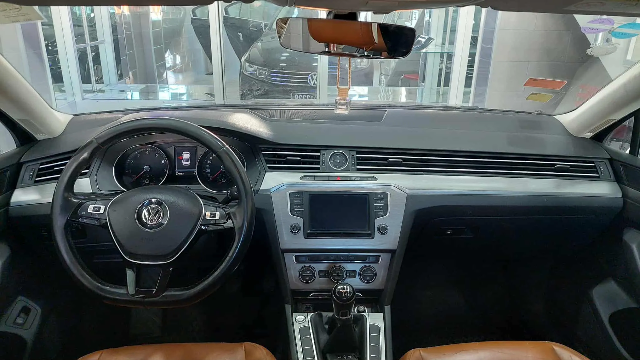 Passat 1.4-2017-Tel 98479647-21140009