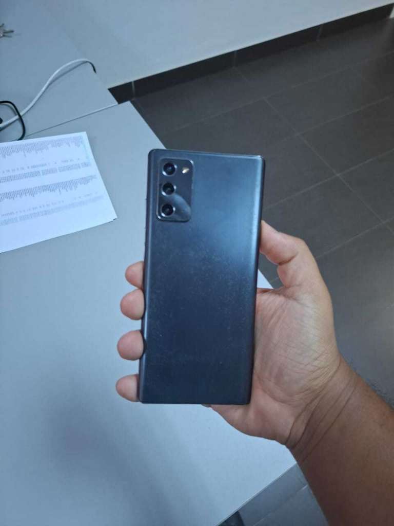 Samsung Note 20 ( 8/256go)
