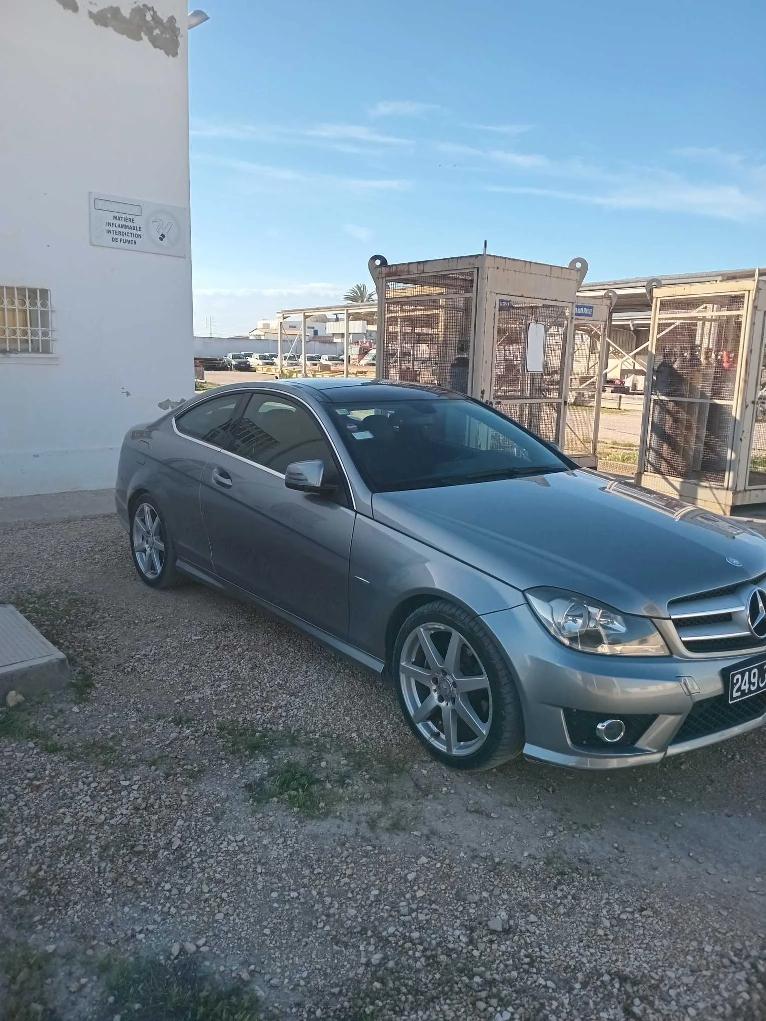 A vendre _ Mercedes-benz C180 Coupé AMG Pack _ Etat exceptionnel