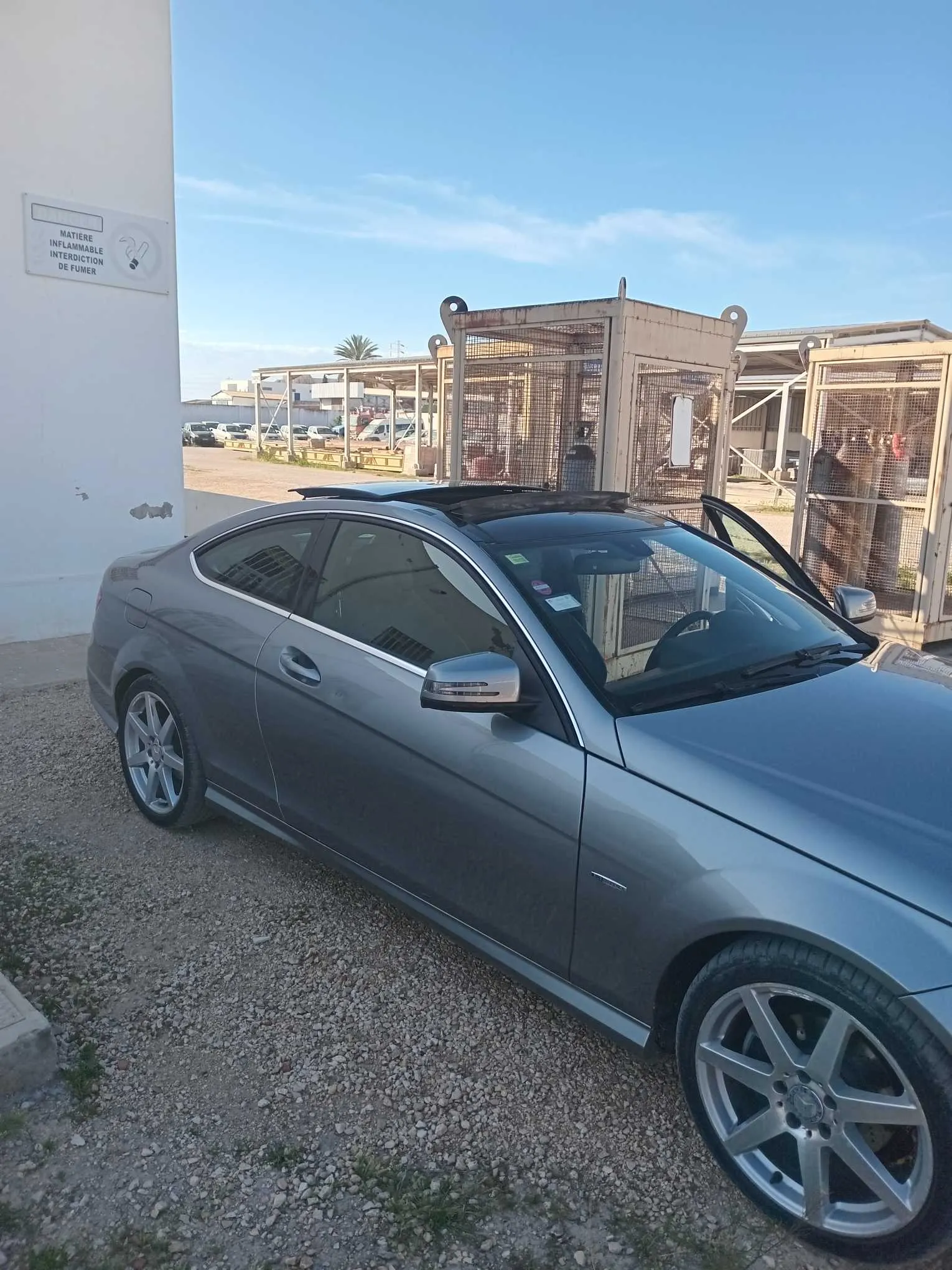 A vendre _ Mercedes-benz C180 Coupé AMG Pack _ Etat exceptionnel