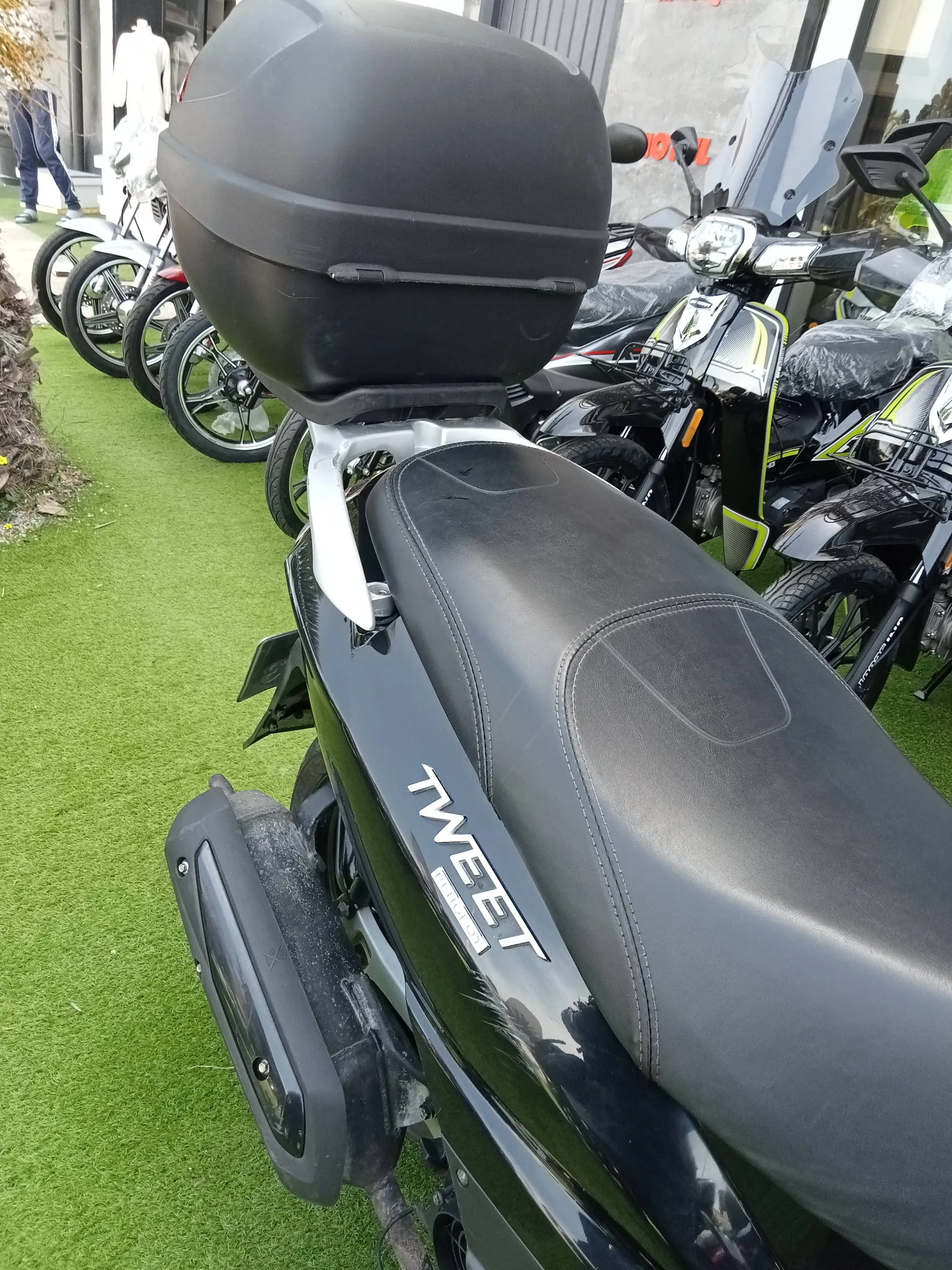 Peugeot Tweet 125 cc