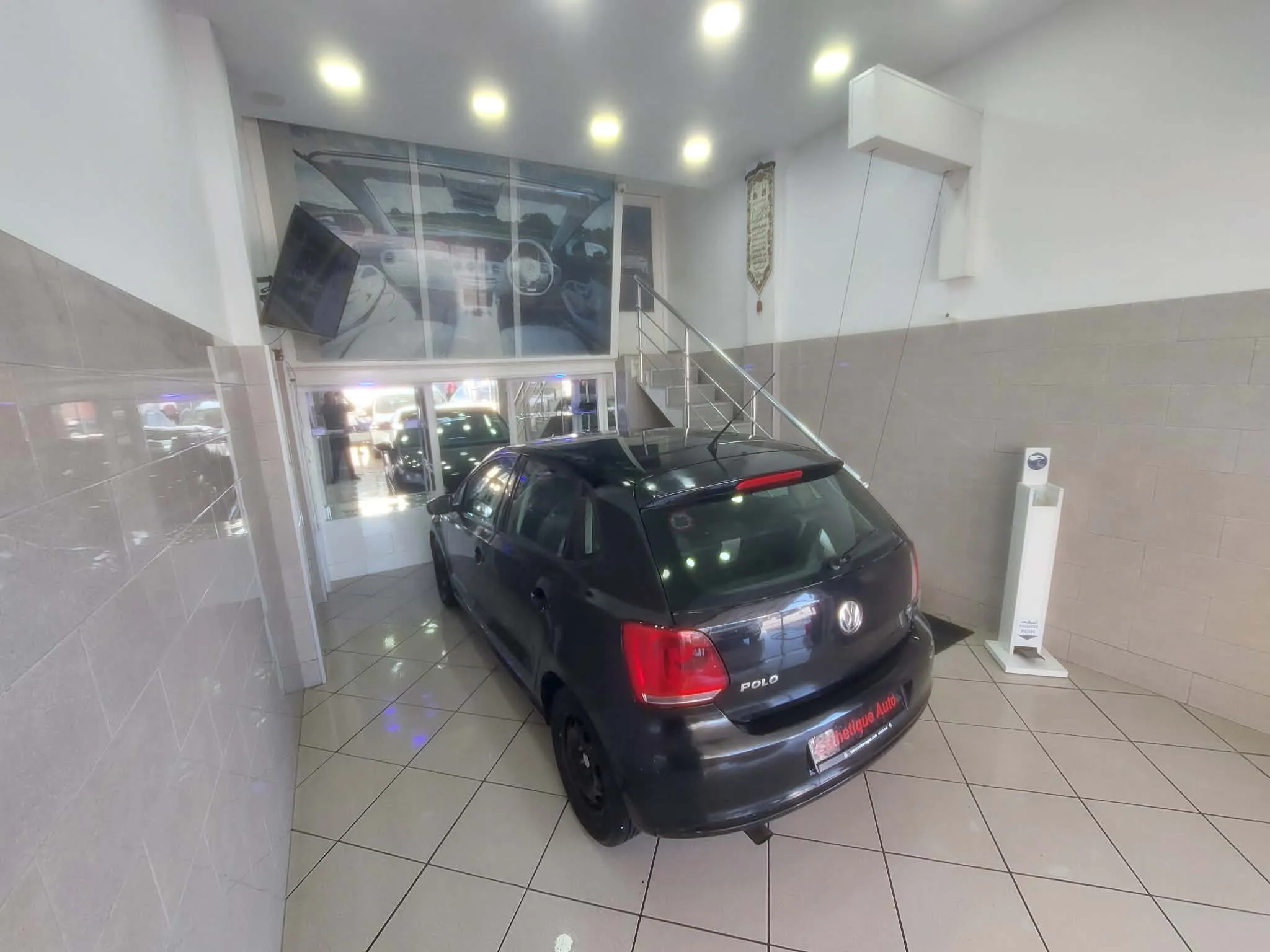 POLO 7 1.4 - Année 2010 - Tel 98479647