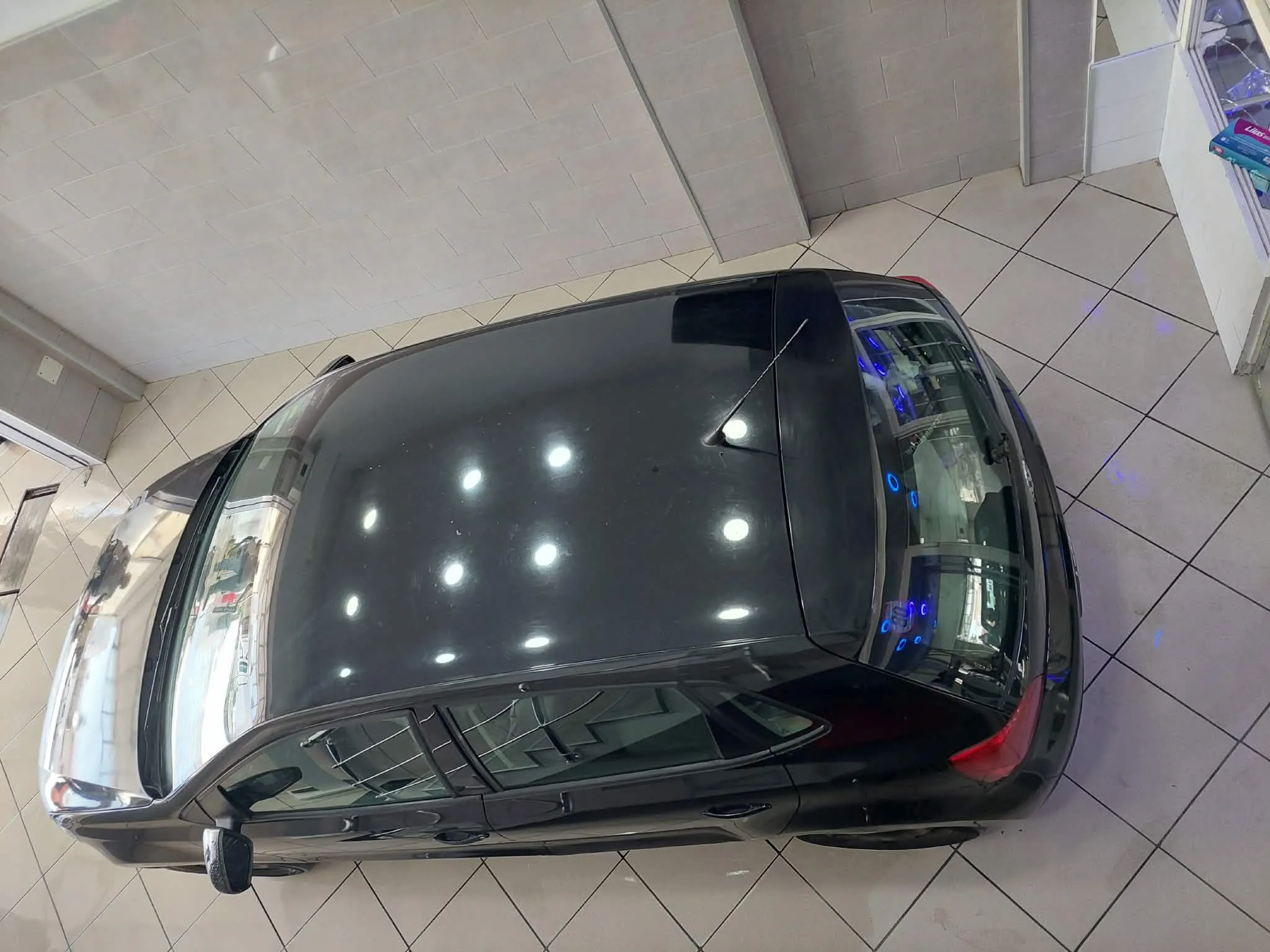 POLO 7 1.4 - Année 2010 - Tel 98479647