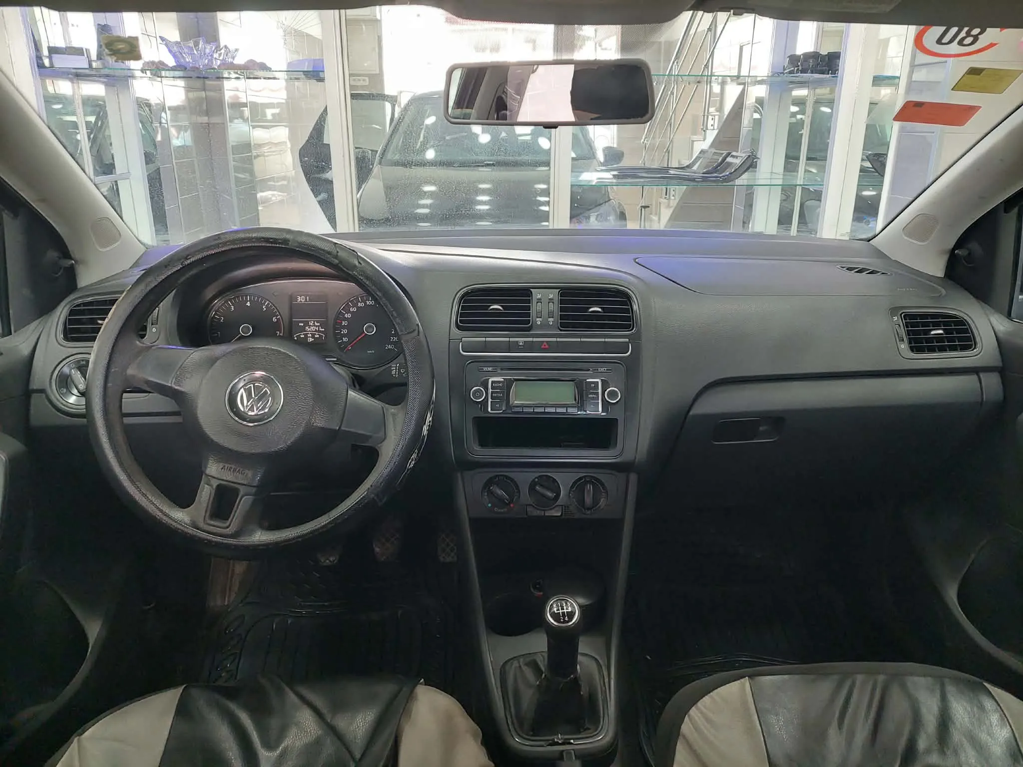 POLO 7 1.4 - Année 2010 - Tel 98479647