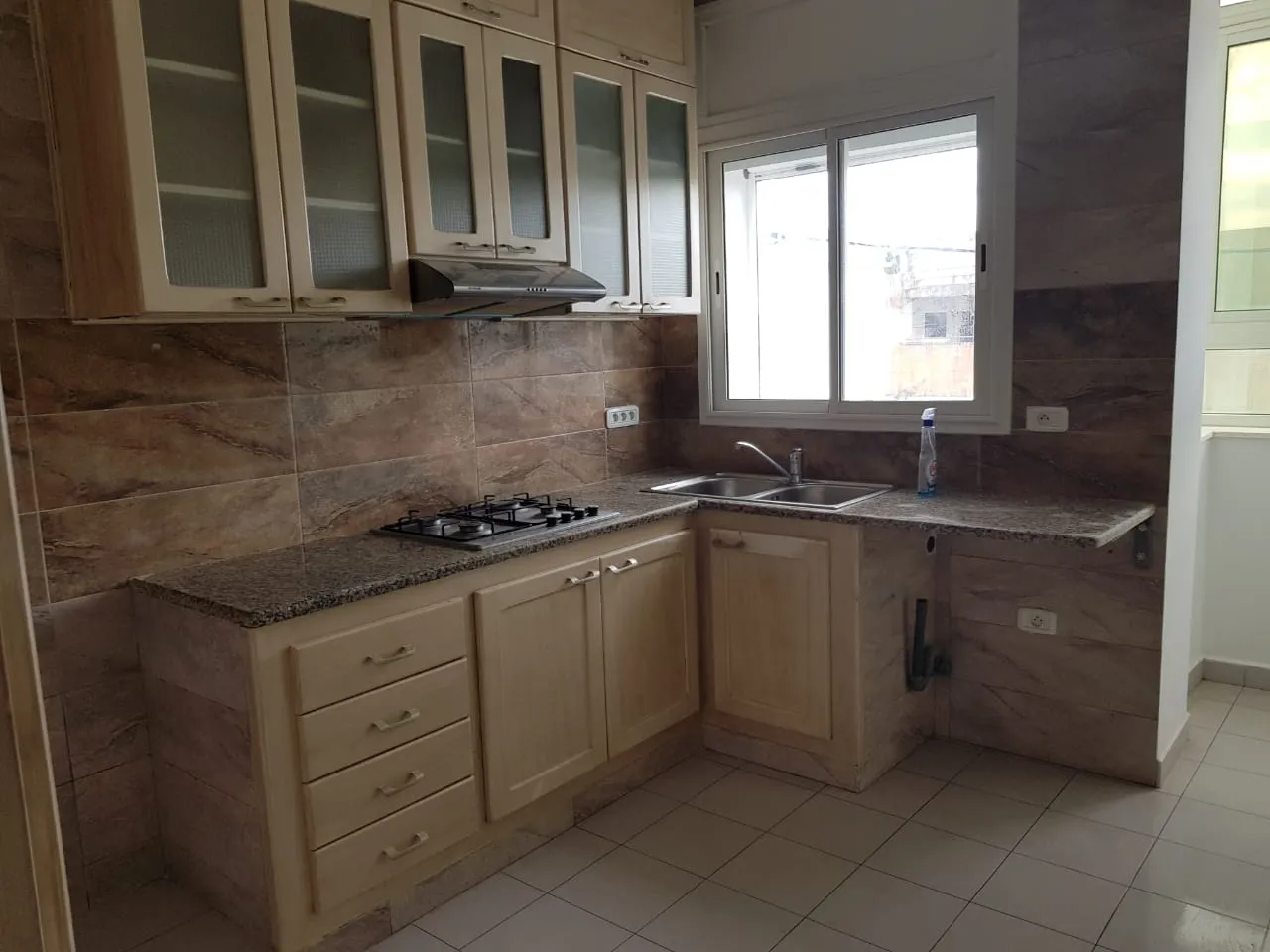 Soukra Av Du Park Etage de villa à louer