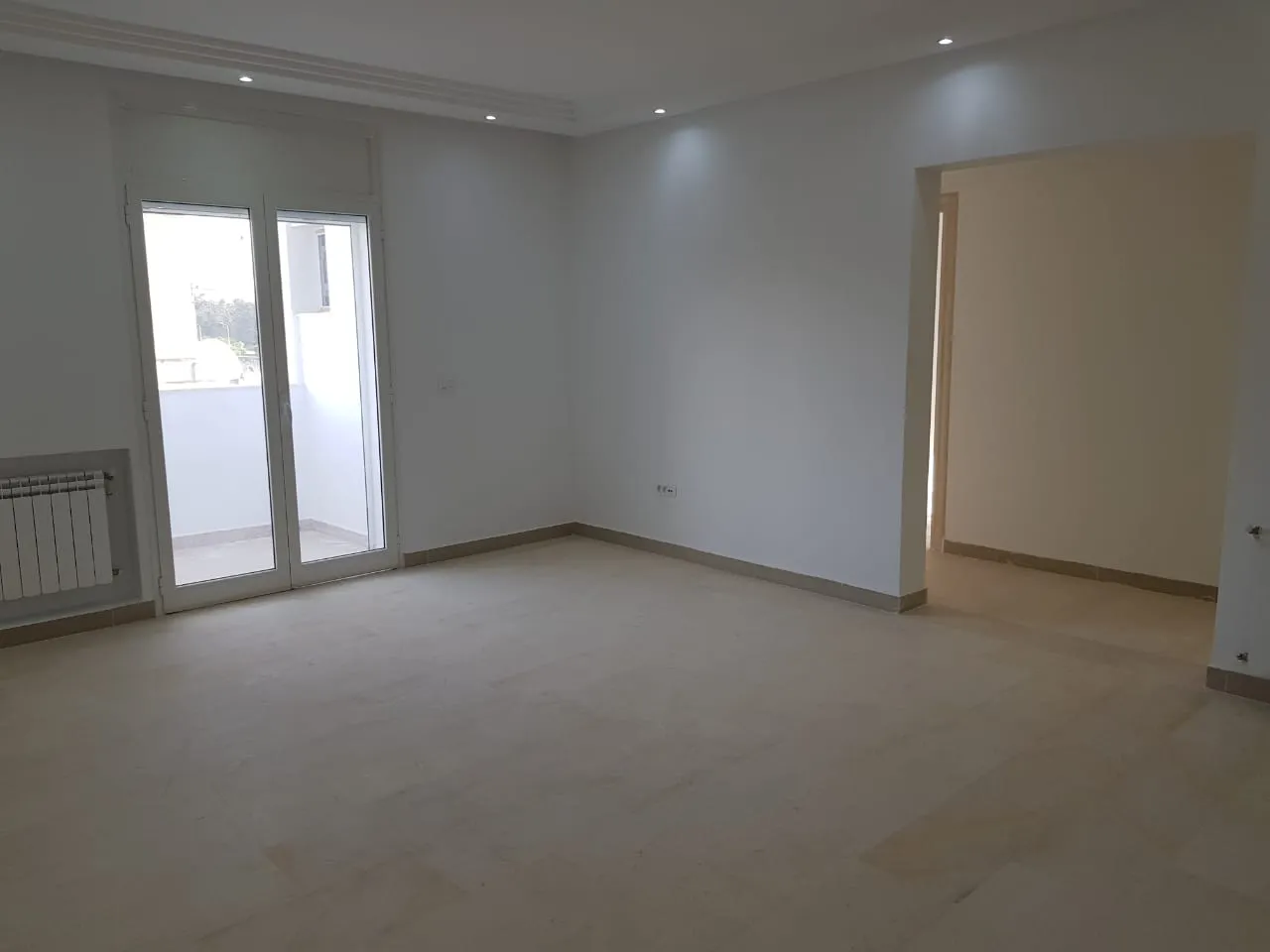 Soukra Av Du Park Etage de villa à louer