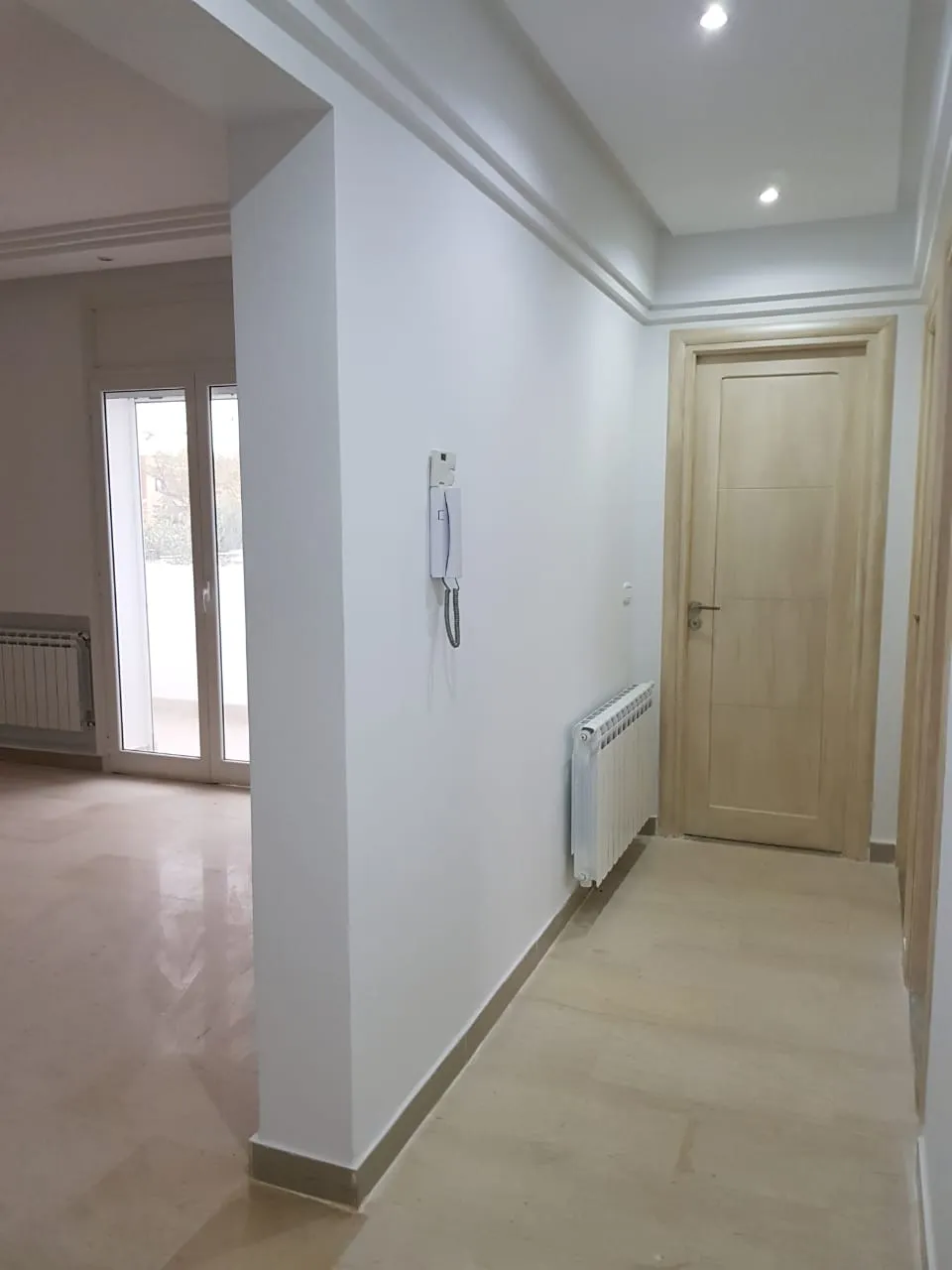 Soukra Av Du Park Etage de villa à louer