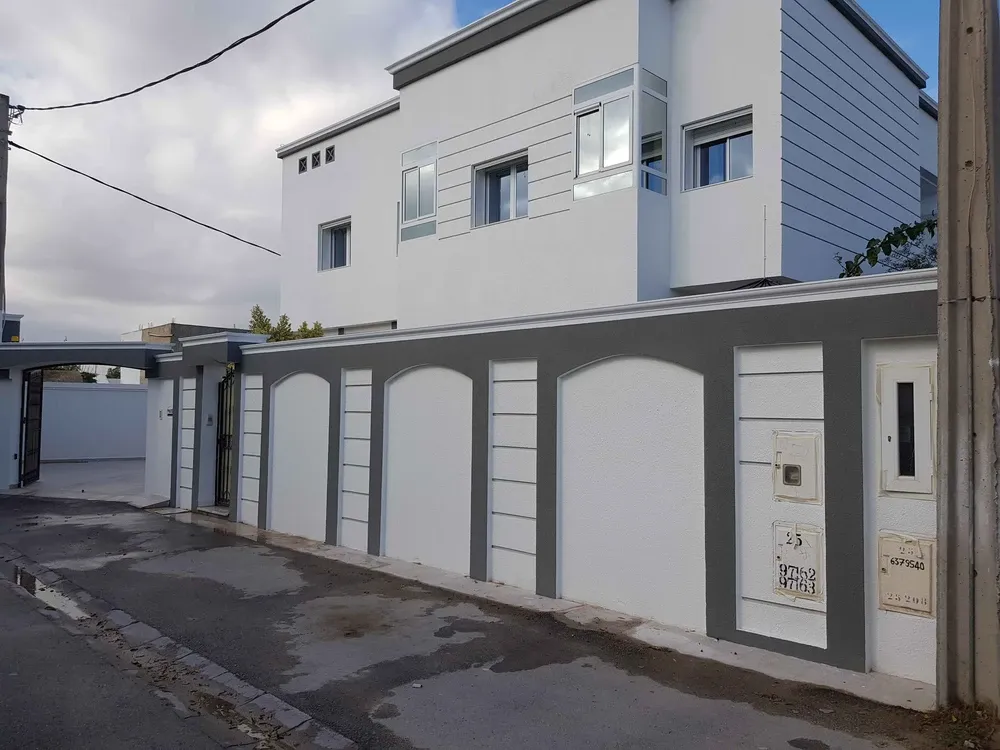 Soukra Av Du Park Etage de villa à louer